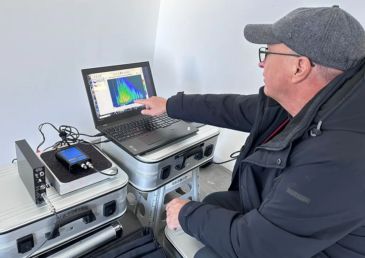 Messung nach DIN  ISO 18233 mit swept-sine